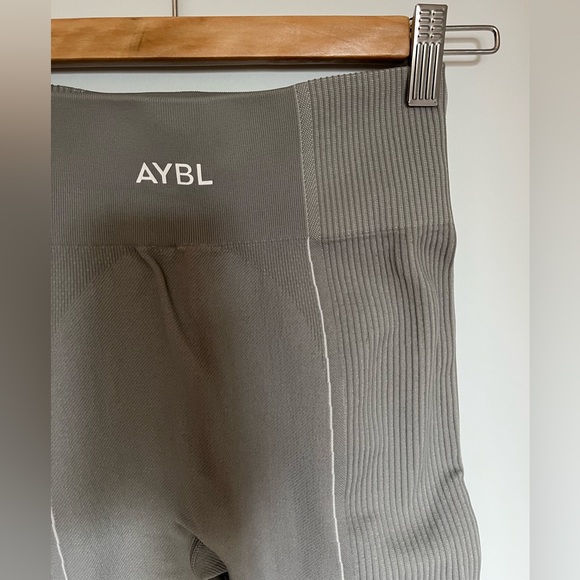 AYBL leggings - Picture 6 of 7
